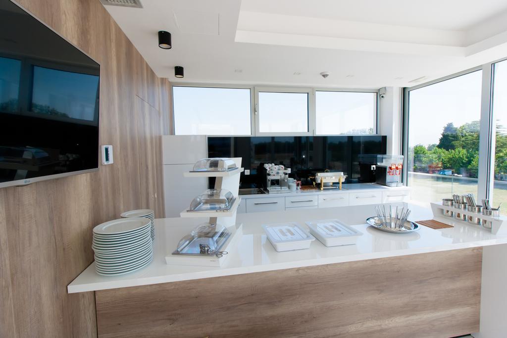 Апартаменты Perla Luxury Улцинь Экстерьер фото